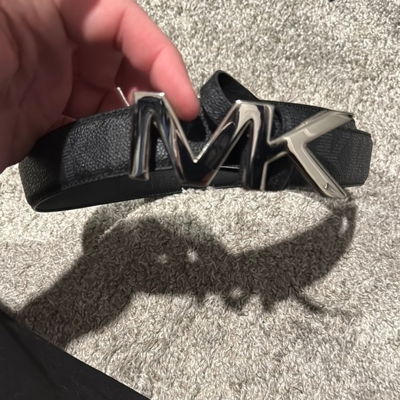 Michael Kors Black Belt Sleek Design
